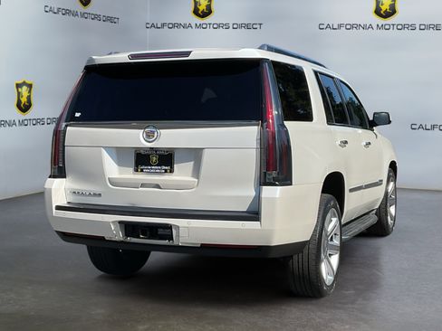 Used 2015 Cadillac Escalade Luxury image 5