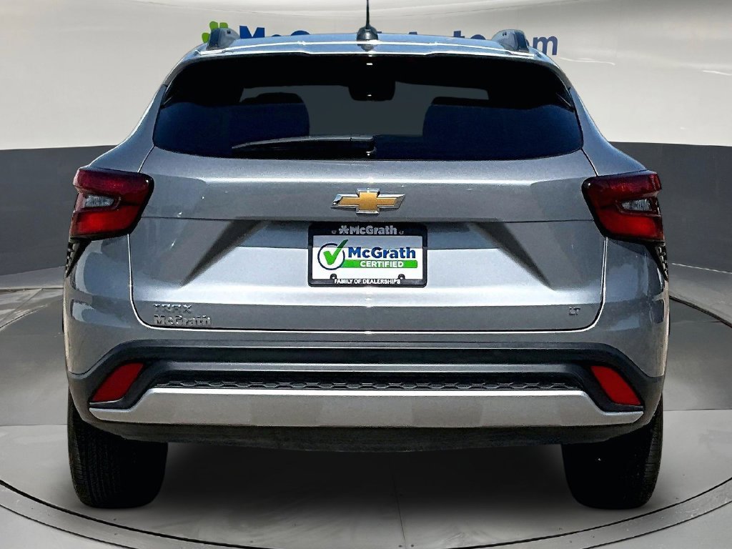 Used 2025 Chevrolet Trax LT w/ LT Convenience Package FWD image 6