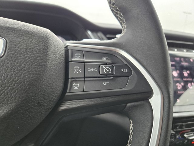Used 2025 Jeep Grand Cherokee 4WD image 19