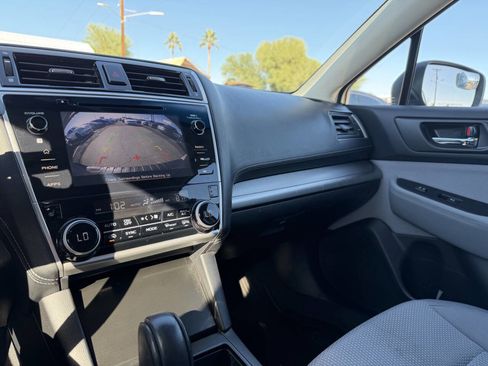Used 2018 Subaru Outback 2.5i Premium image 25