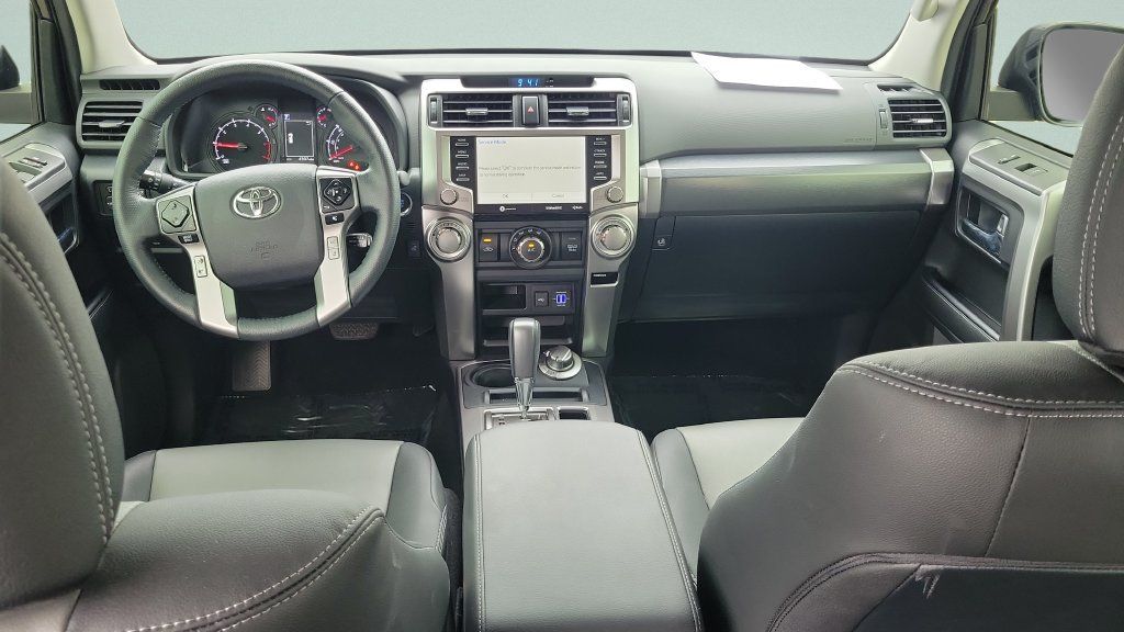 Used 2023 Toyota 4Runner SR5 Premium w/ Moonroof Package AWD/4WD image 13