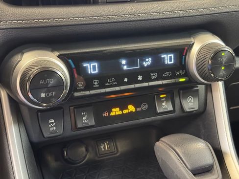 Used 2023 Toyota RAV4 XLE w/ XLE Grade Weather Package AWD/4WD image 35