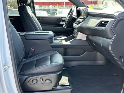 Used 2023 Chevrolet Tahoe Z71 w/ Luxury Package image 12