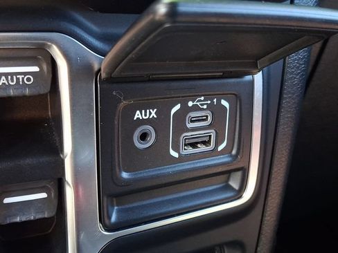 Used 2019 Jeep Wrangler Unlimited Sport S AWD/4WD image 23