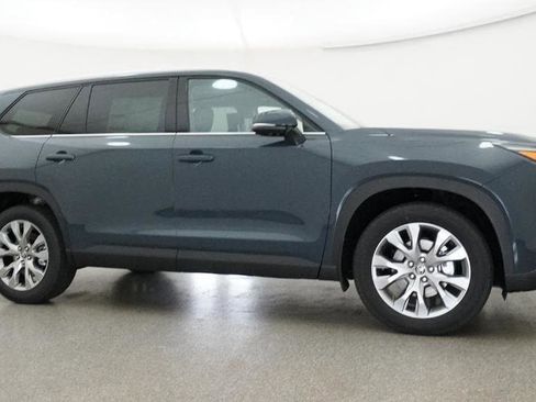 New 2026 Toyota Grand Highlander Limited AWD/4WD image 28