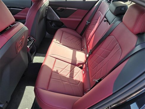 New 2026 BMW 530i w/ Executive Package image 12