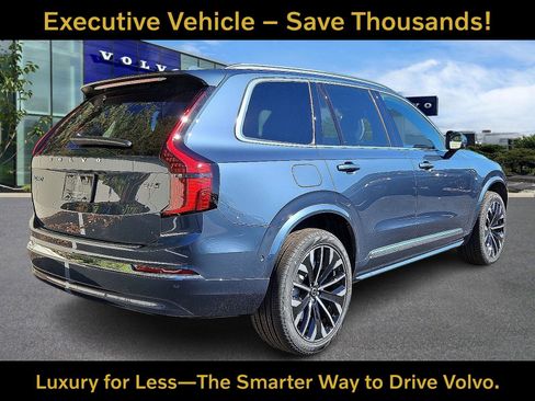 Certified 2026 Volvo XC90 B6 Plus w/ Protection Package Premier AWD/4WD image 4