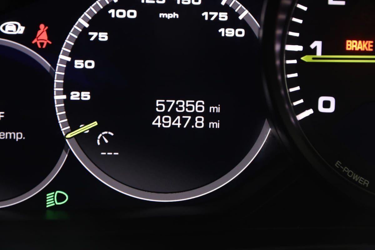 Used 2018 Porsche Panamera 4 AWD/4WD image 50