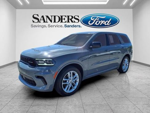 Used 2023 Dodge Durango GT image 5