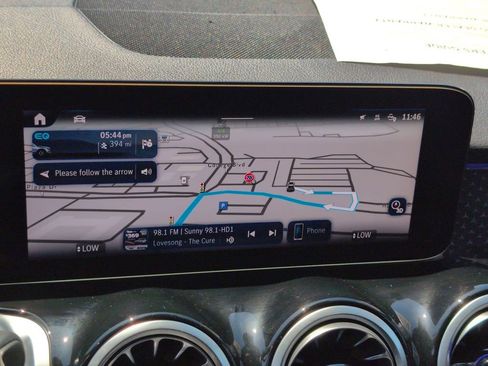 Used 2024 Mercedes-Benz EQB 250+ image 21