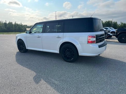 Used 2019 Ford Flex SEL w/ Equipment Group 202A AWD/4WD image 7