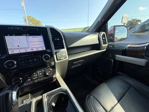 Used 2017 Ford F150 Lariat AWD/4WD image 39