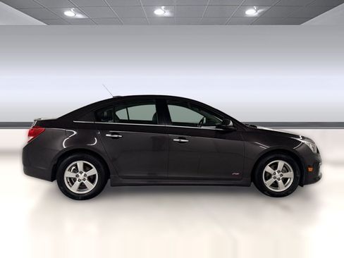 Used 2015 Chevrolet Cruze LTZ w/ Sun, Sound and Sport Package FWD image 8