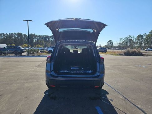 New 2026 Nissan Rogue SV FWD image 17