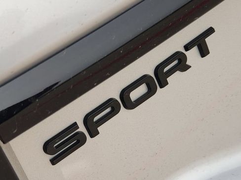 Used 2026 Land Rover Discovery Sport Landmark AWD/4WD image 8