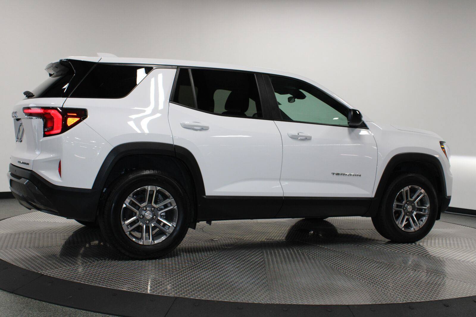 Certified 2026 GMC Terrain Elevation FWD image 12