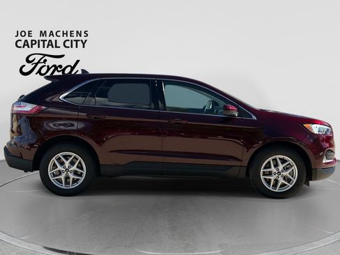 Used 2022 Ford Edge SEL w/ Convenience Package AWD/4WD image 3