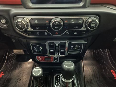 Used 2020 Jeep Gladiator Rubicon AWD/4WD image 27