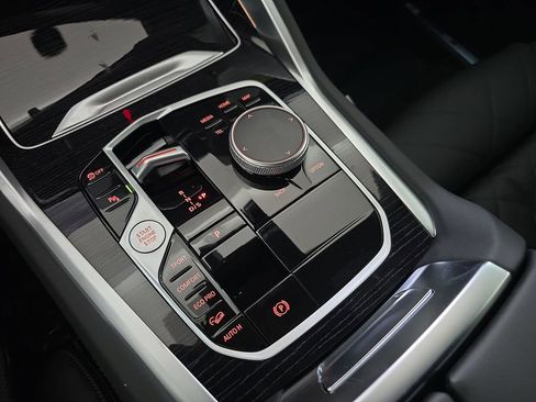 New 2026 BMW X6 xDrive40i w/ Climate Comfort Package image 18