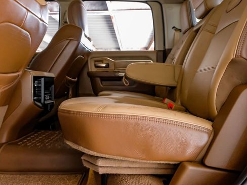 Used 2019 RAM 2500 Limited image 38