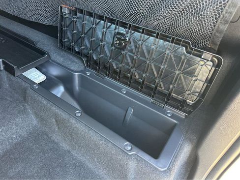 Used 2021 Toyota Tacoma SR image 10