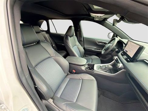 Used 2024 Toyota RAV4 XSE image 15