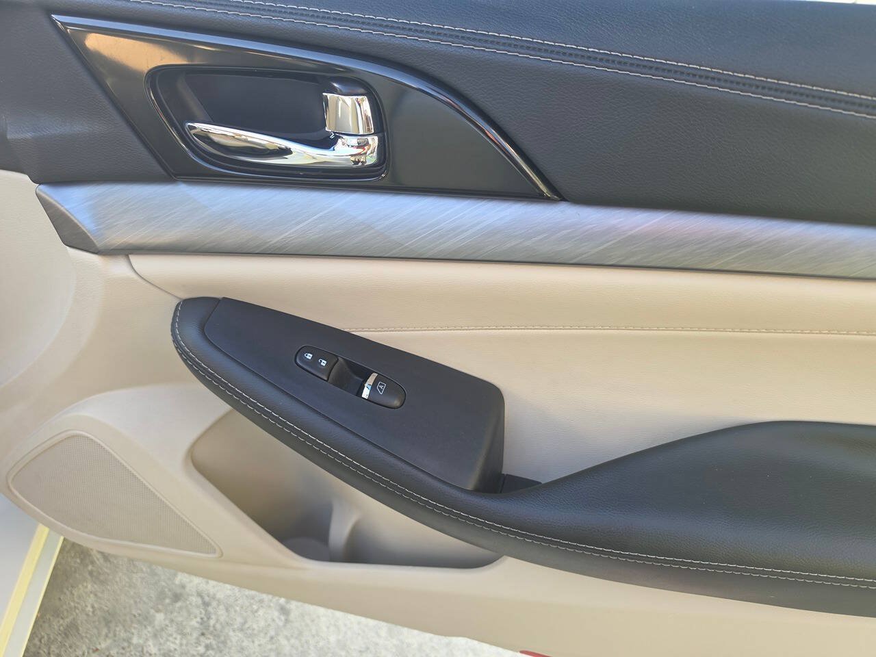 Used 2017 Nissan Maxima 3.5 SV FWD image 29