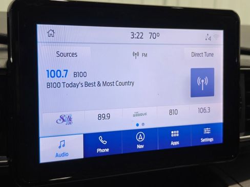 Used 2021 Ford Explorer XLT w/ Equipment Group 202A AWD/4WD image 40
