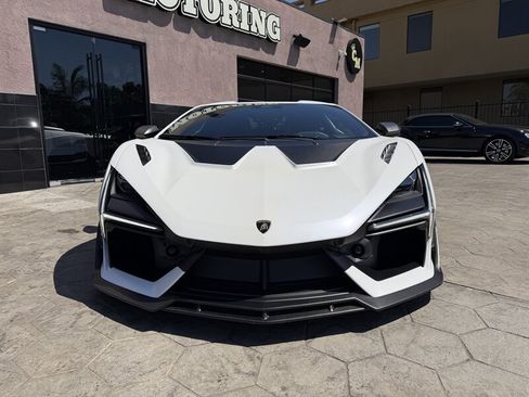 Used 2026 Lamborghini Revuelto AWD/4WD image 3