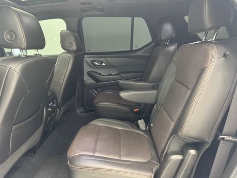 Used 2023 Chevrolet Traverse High Country w/ LPO, Floor Liner Package FWD image 19
