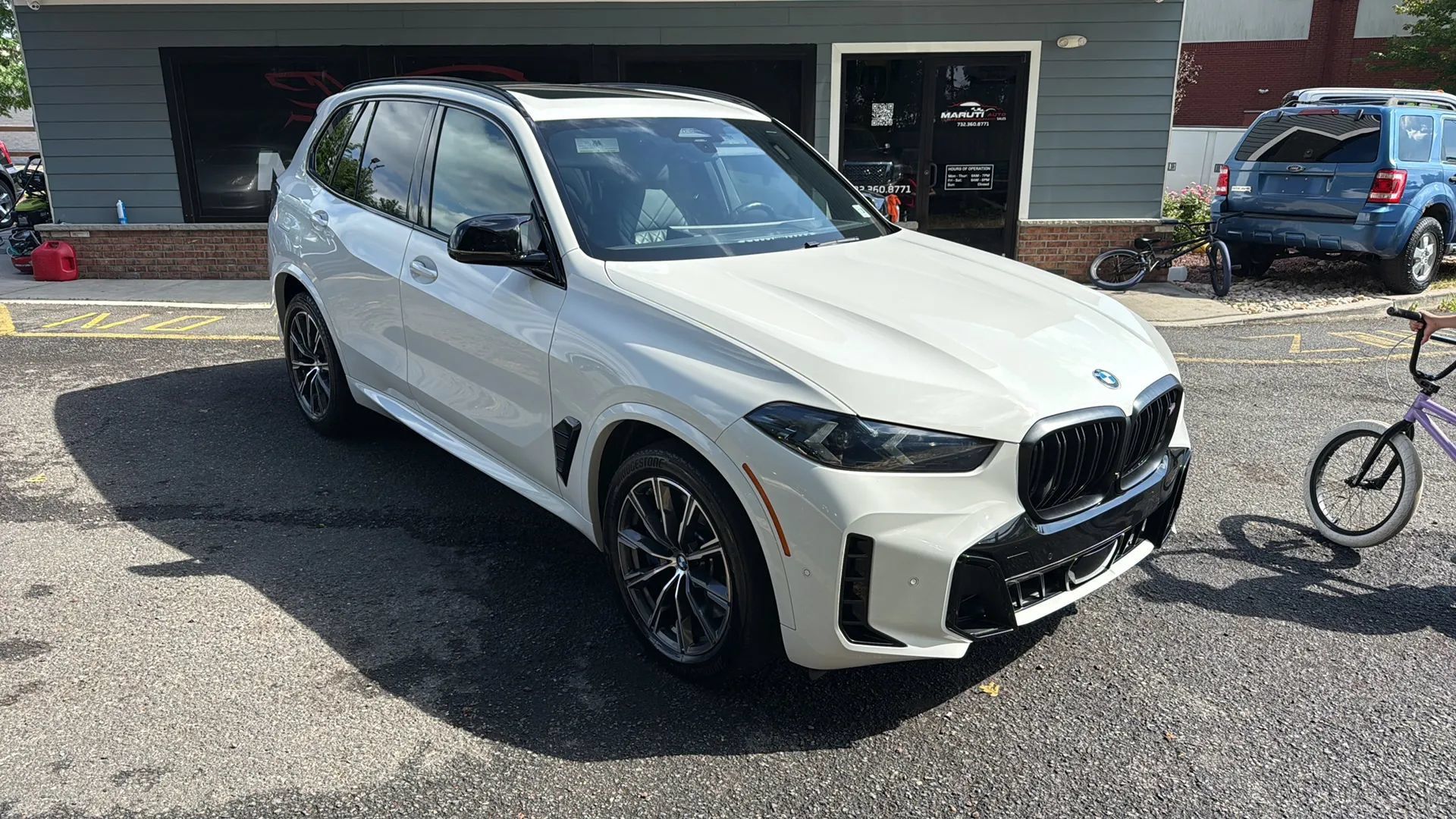 Used 2024 BMW X5 M60i w/ Climate Comfort Package AWD/4WD image 3