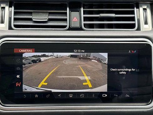 Used 2018 Land Rover Range Rover HSE image 24