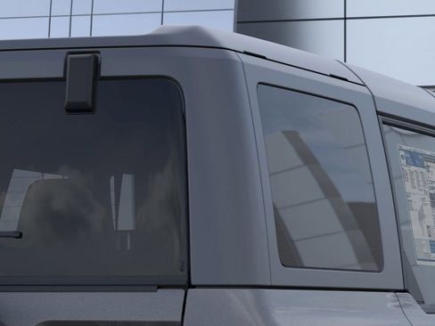 New 2025 Ford Bronco Base image 29