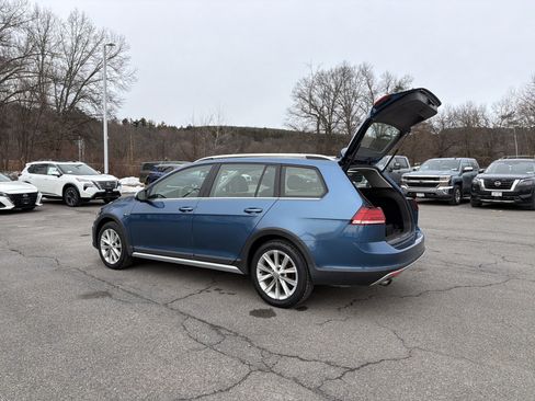 Used 2019 Volkswagen Golf Alltrack SE image 31