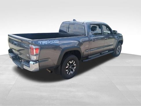 Used 2021 Toyota Tacoma TRD Off-Road AWD/4WD image 7