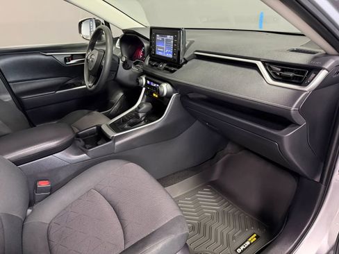 Used 2019 Toyota RAV4 XLE w/ All Weather Liner Package AWD/4WD image 20