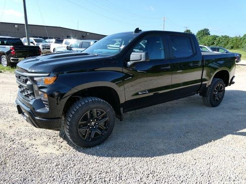 New 2026 Chevrolet Silverado 1500 Custom Trail Boss w/ Dark Appearance Package AWD/4WD image 8