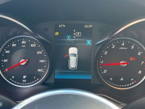 Used 2021 Mercedes-Benz GLC 300 image 24