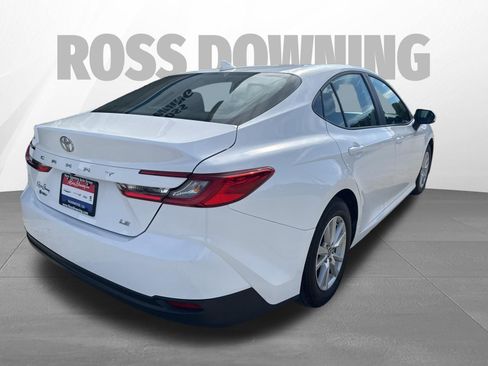 Used 2025 Toyota Camry LE FWD image 6