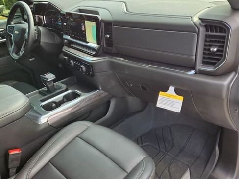 Certified 2024 Chevrolet Silverado 1500 LTZ image 14