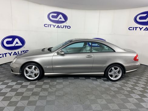 Used 2004 Mercedes-Benz CLK 500 Coupe image 6