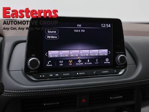 Used 2023 Nissan Rogue SV AWD/4WD image 18