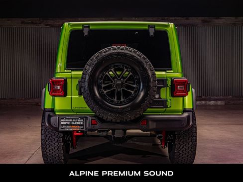 Used 2025 Jeep Wrangler Unlimited Rubicon AWD/4WD image 7