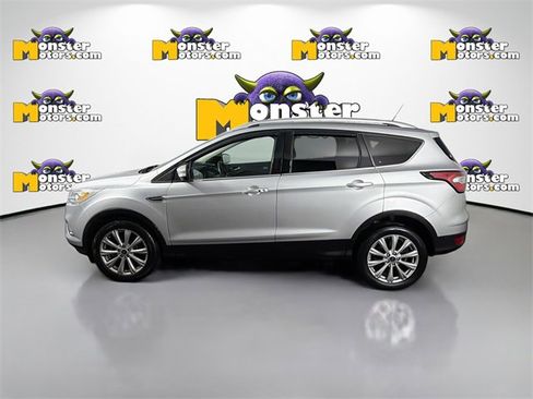 Used 2017 Ford Escape Titanium image 8