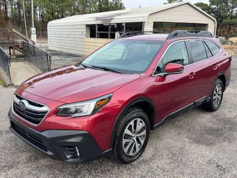 Used 2022 Subaru Outback Premium image 1