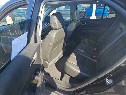 Used 2023 Chevrolet Equinox Premier image 27