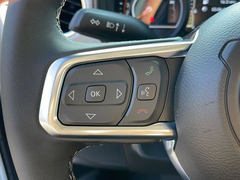 New 2025 Jeep Wrangler Unlimited Sahara w/ Safety Group AWD/4WD image 16