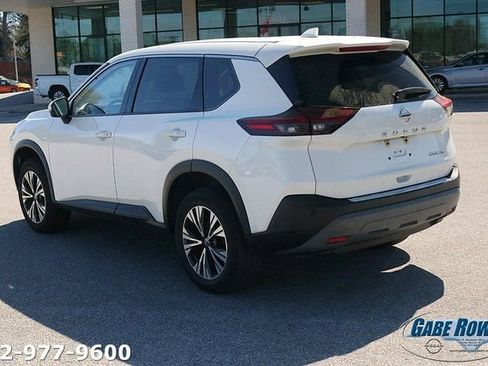 Used 2021 Nissan Rogue SV image 7
