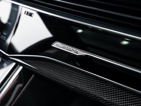 Certified 2021 Audi SQ8 Premium Plus w/ SQ8 Black Optic Package image 9