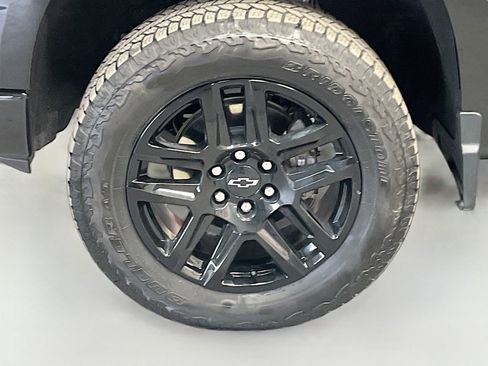 Used 2025 Chevrolet Silverado 1500 Custom Trail Boss image 30
